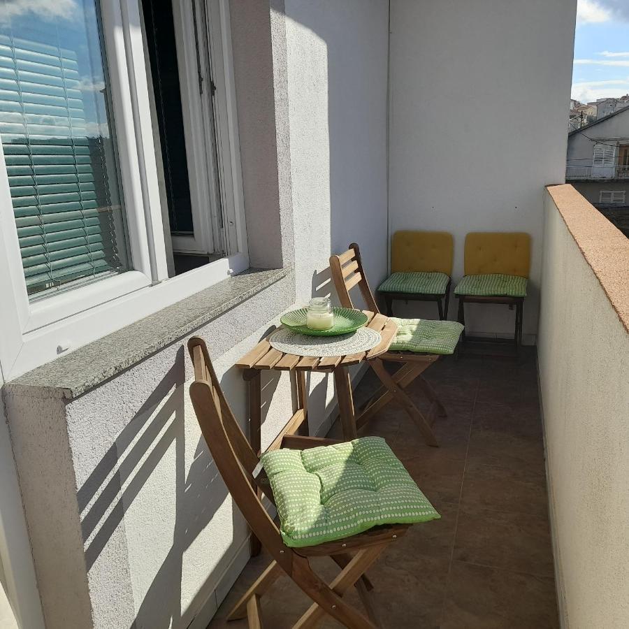 Kate Apartment